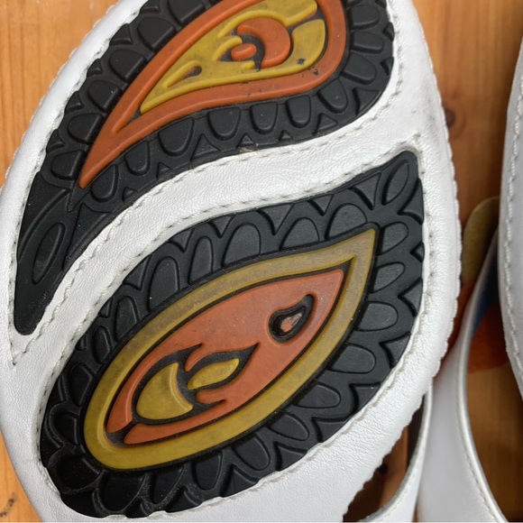 Indigo by Clarks White Leather Slides with Leather Flowers 9M in New Condition - Picture 11 of 13